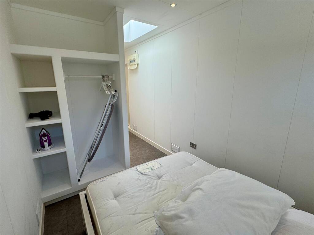 12 Drydock Bedroom
