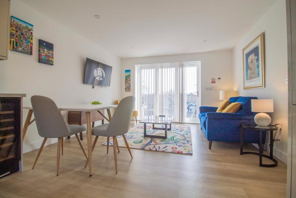 Apartment 7, Saddler Court [Open-Plan Living Room]