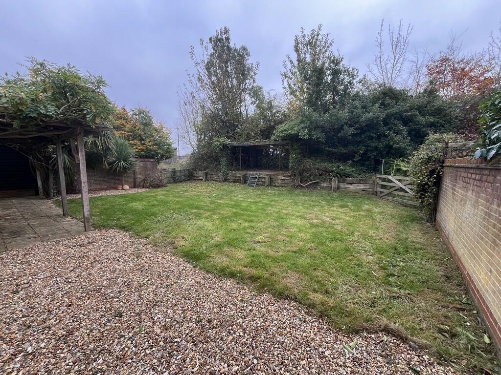 Walled garden - r...