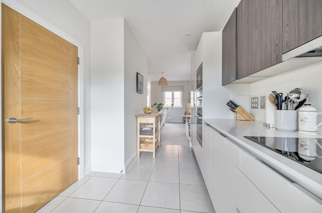 1347764-14-68b9bc...