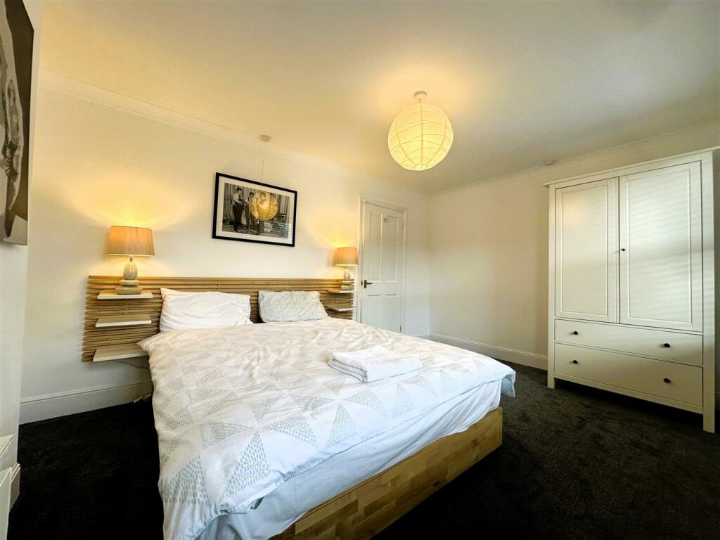 Bedroom 2 II.jpg