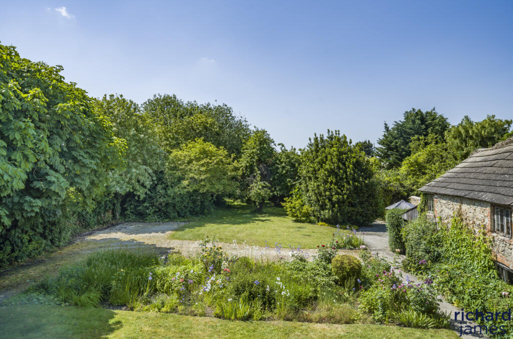 1187546d-cea4-46f...