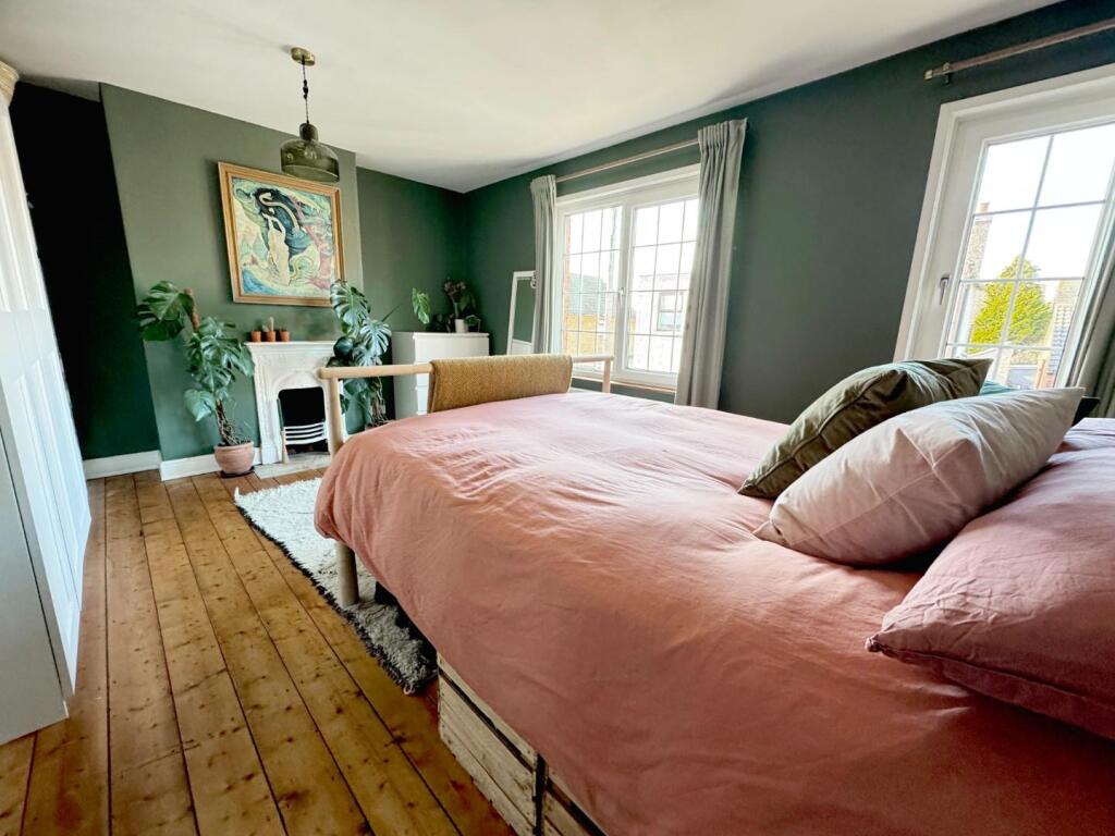 Double bedroom One image 1 of 3