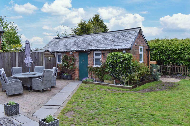 Garden/Outbuilding