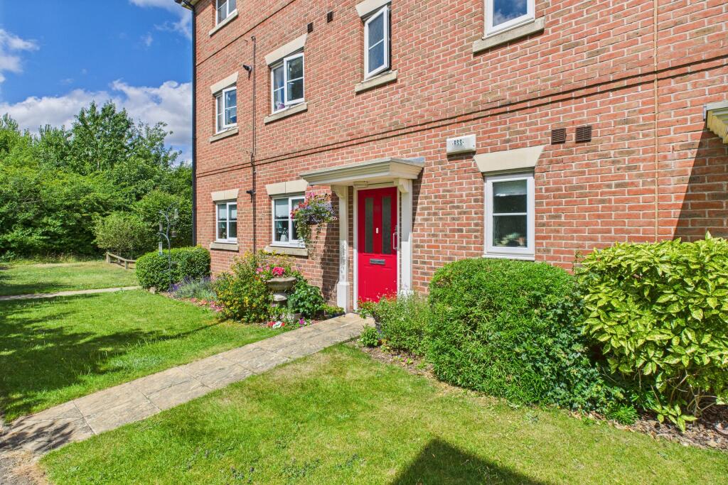 CAM05454G0-PR0020-STILL010