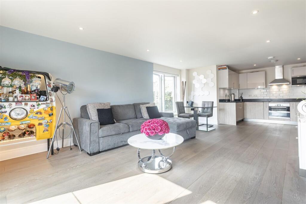 4 the old court   (5).jpg