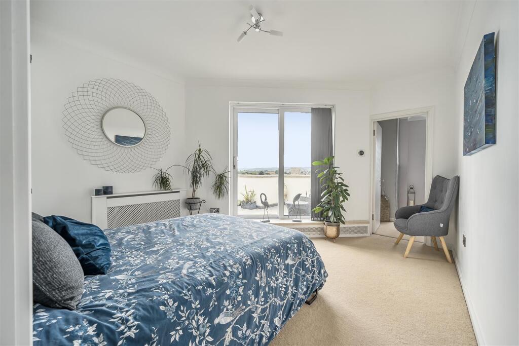 For Sale by Aspire Residential | Arundel Lodge