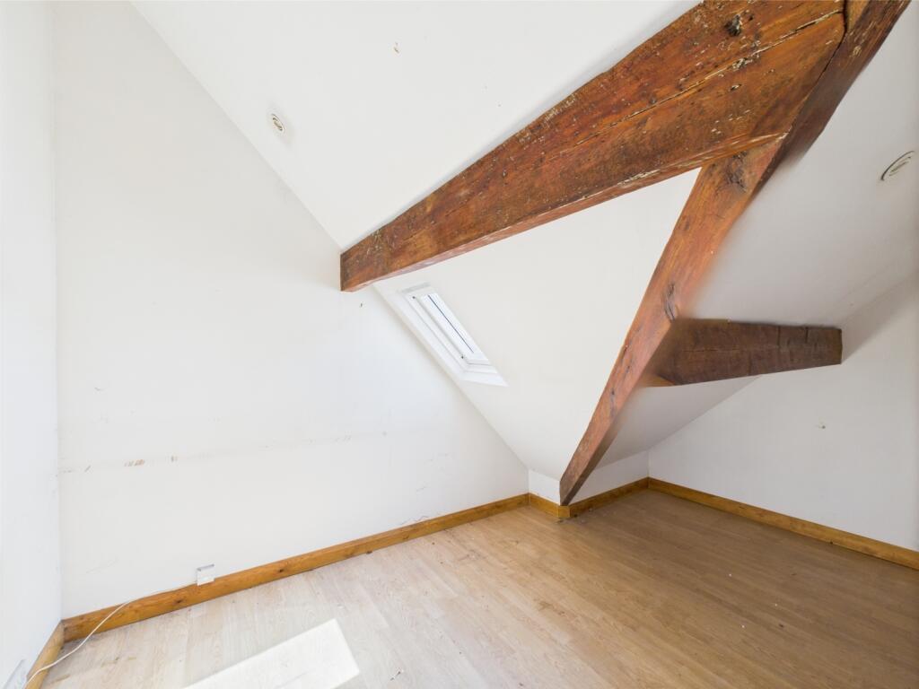 Walk in Wardbrobe - Office Space