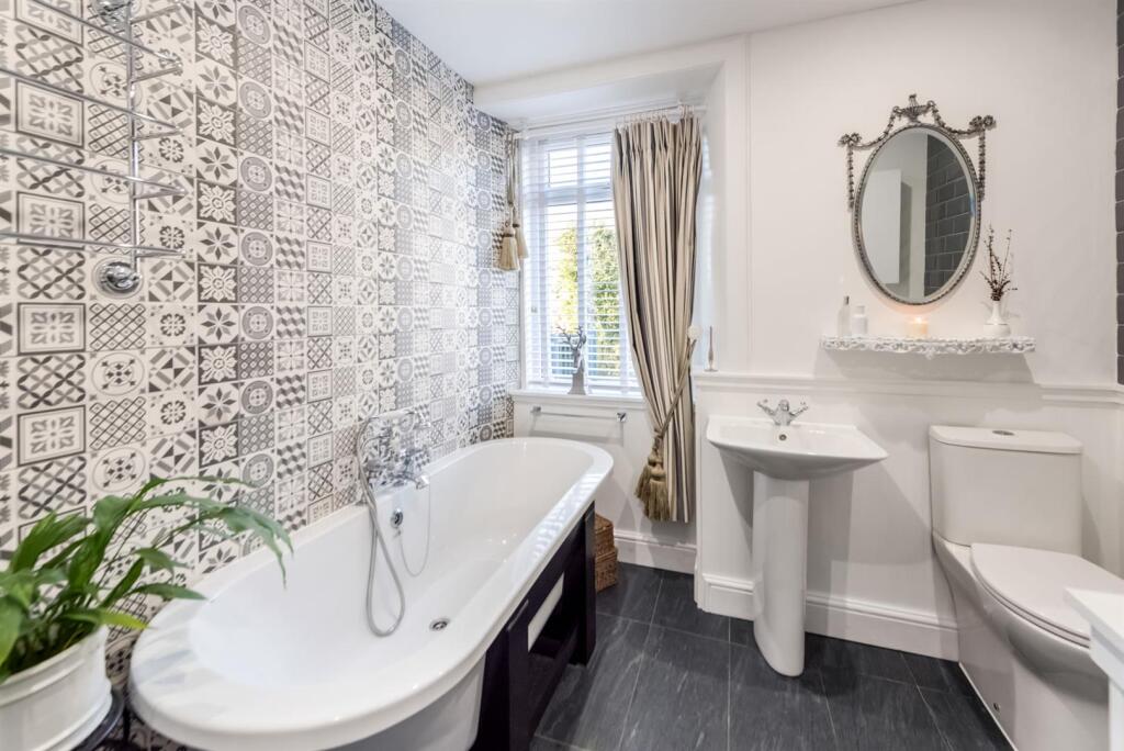 Main Bathroom