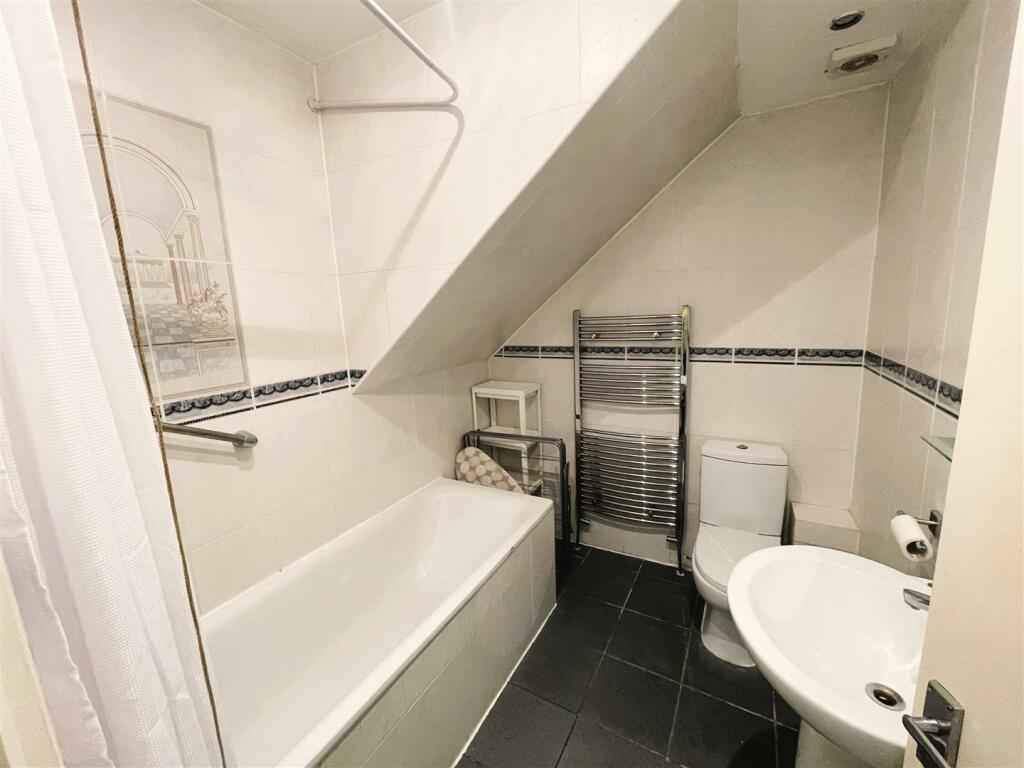 Bath 1.jpeg