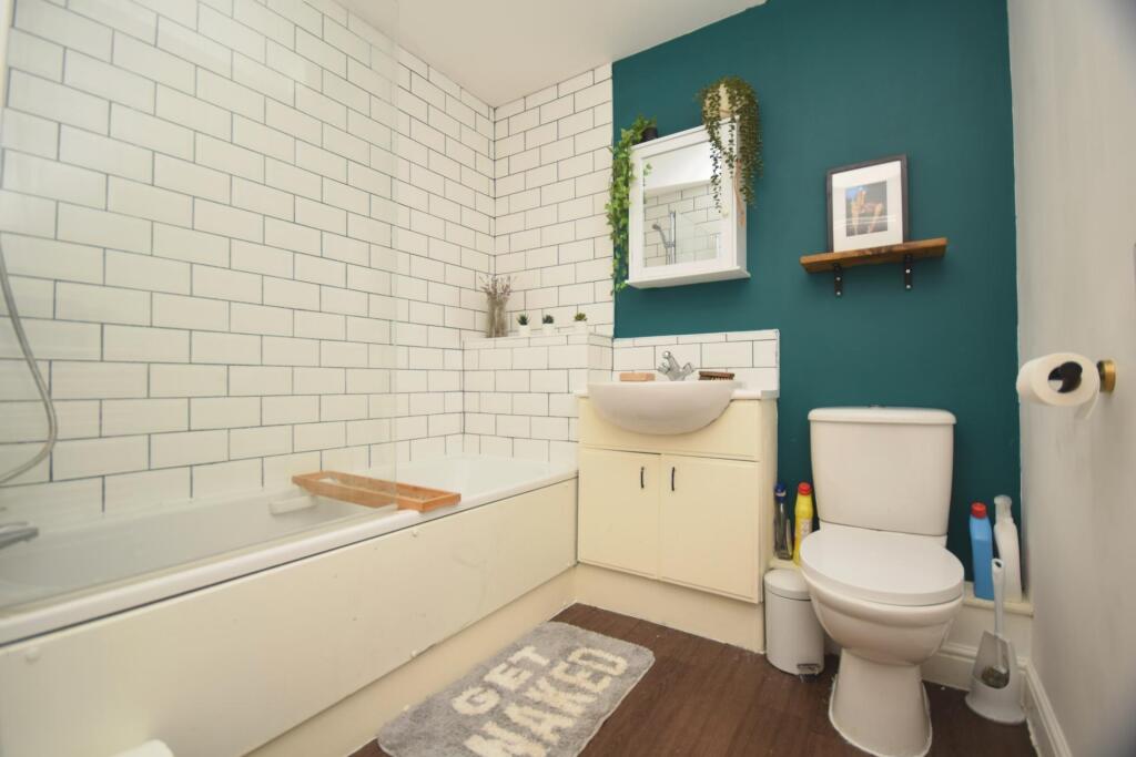 Main Family Bathroom