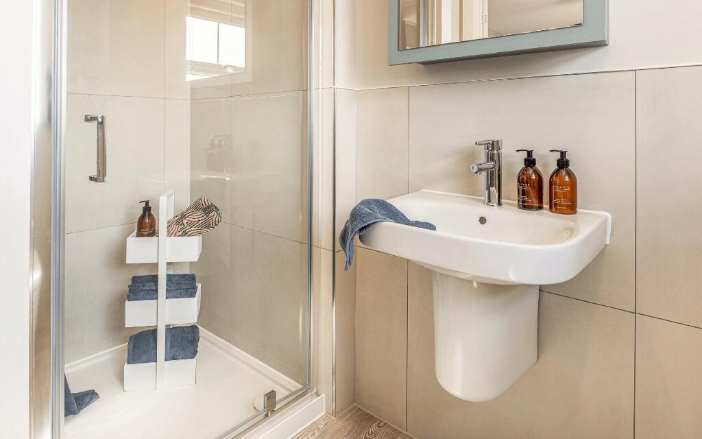 Similar Show Home