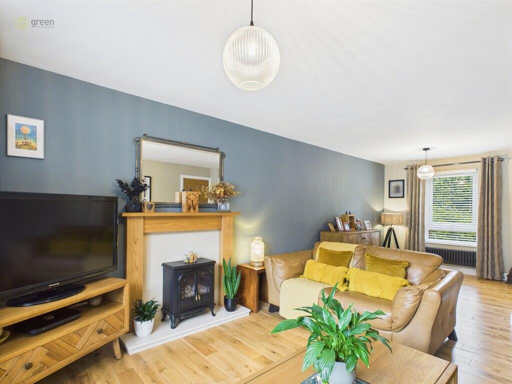 CAM03830G0-PR0152...