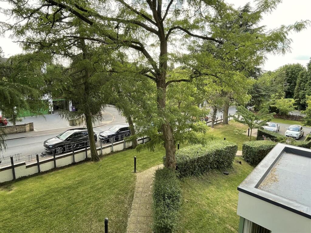 COMMUNAL GARDENS