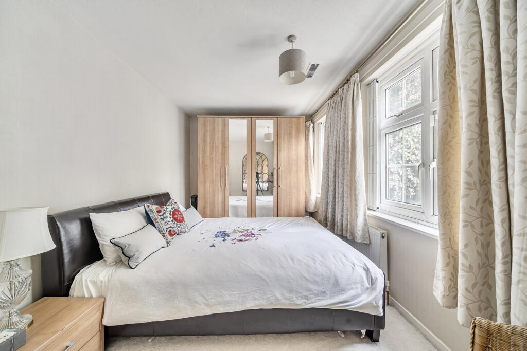 1318982-9-6866c4e...