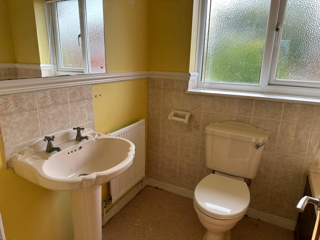 Main Bathroom