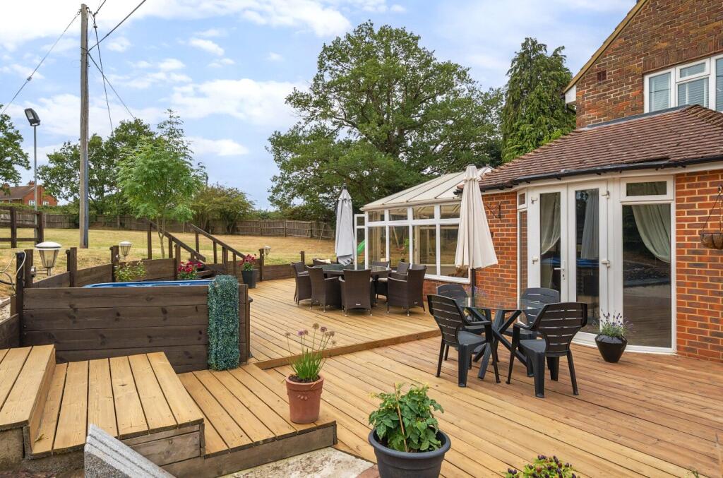 1336883-5-68a5c15...