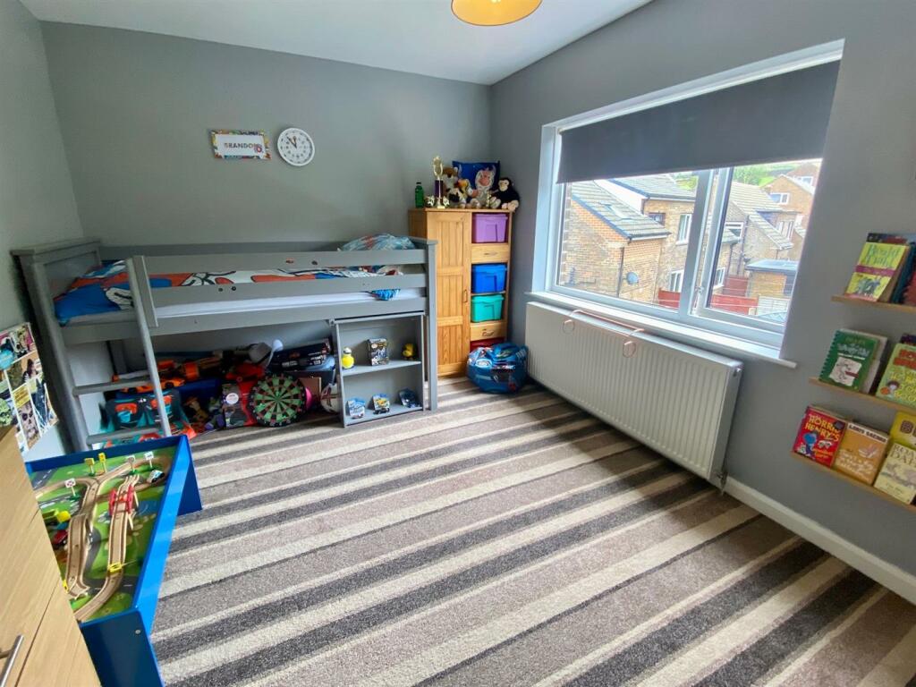 bed 3.jpg