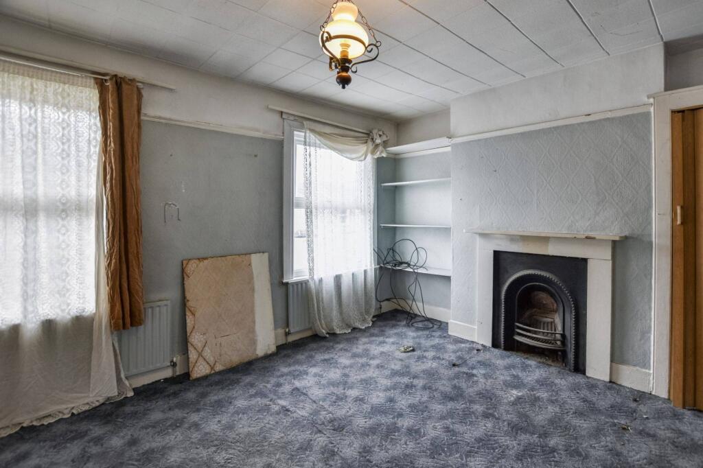 18 Ronver Road, London, SE12 0NJ