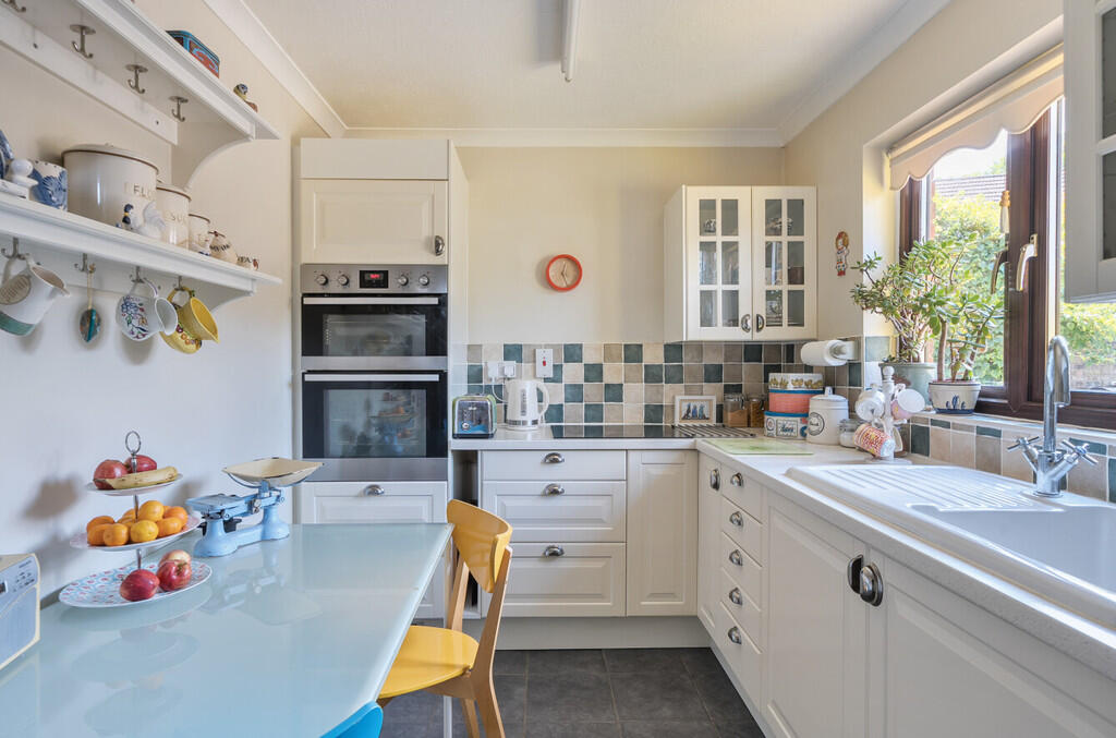 1319289-16-686fb7...