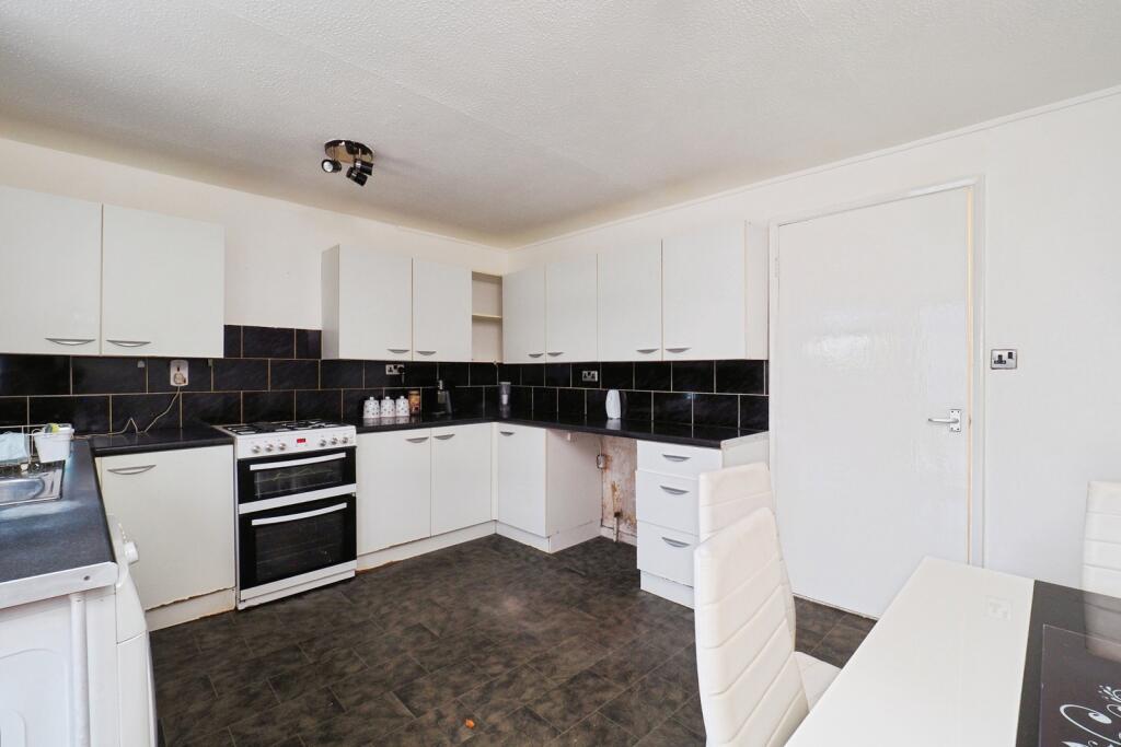 Fitted Kitchen
