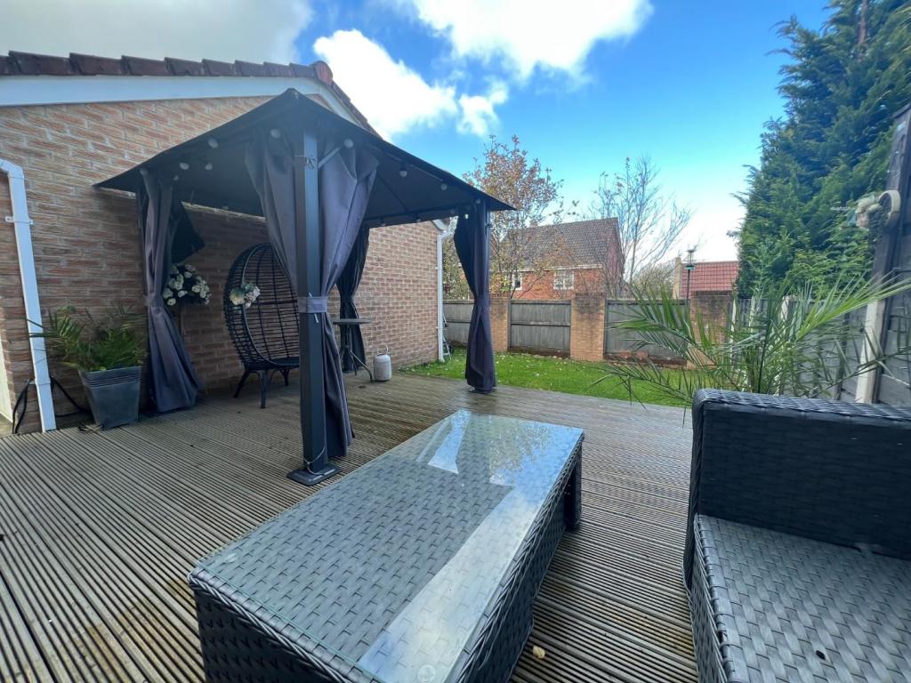 Outside - Rear Garden