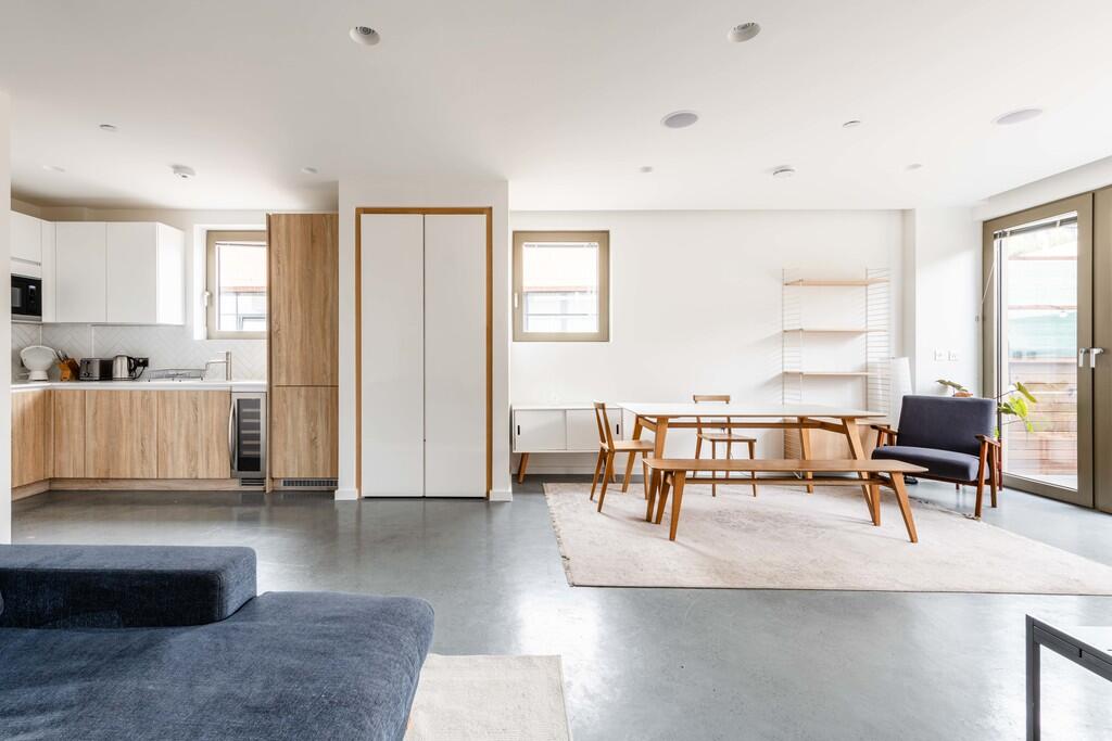 Sidworth St 18 F8...