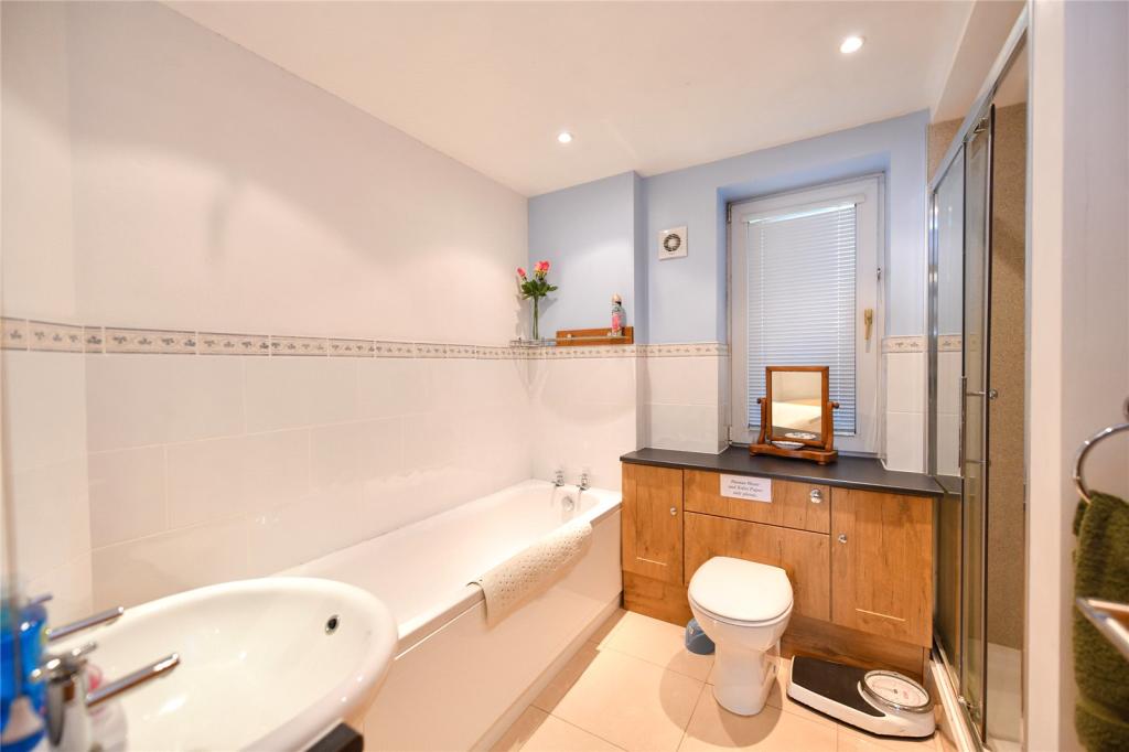 En Suite Bathroom