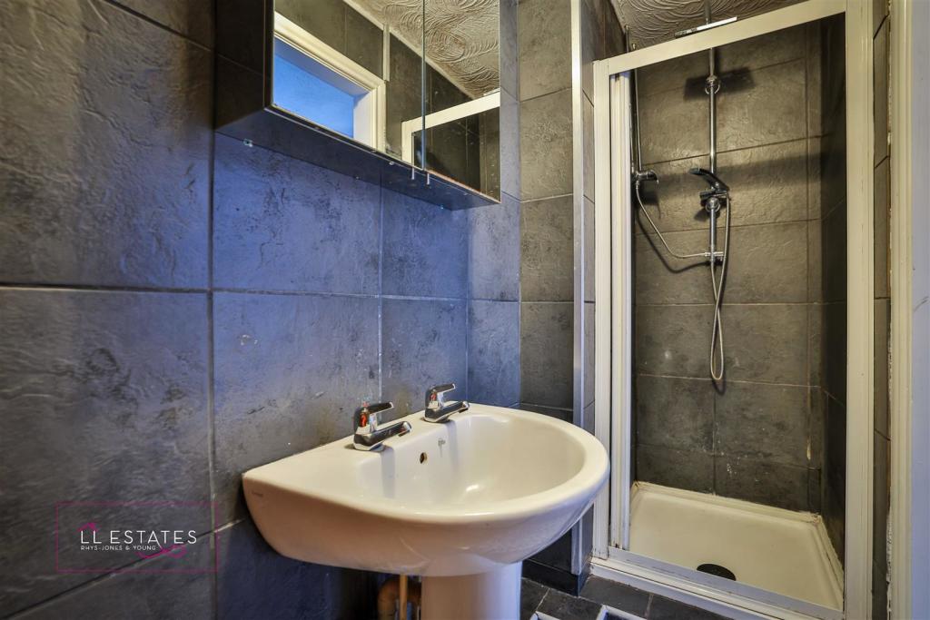 Ensuite.jpg