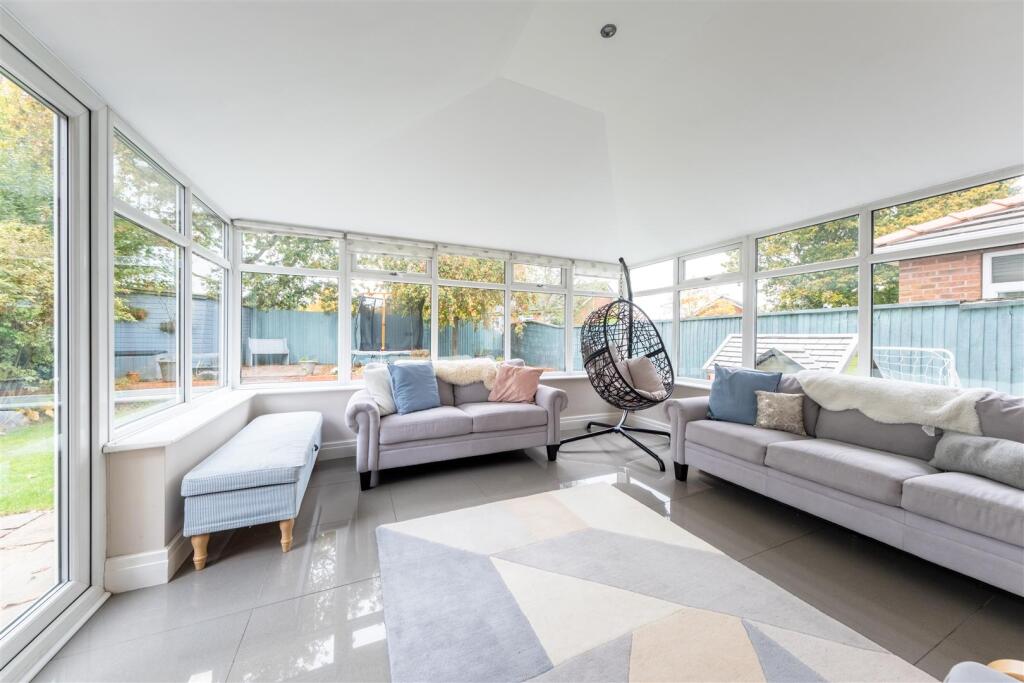 32 Waystead Close-013.jpg