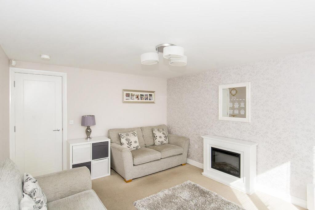 Lounge (Photo two)