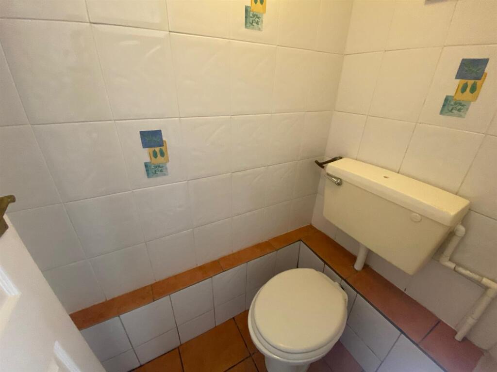 wc.jpg