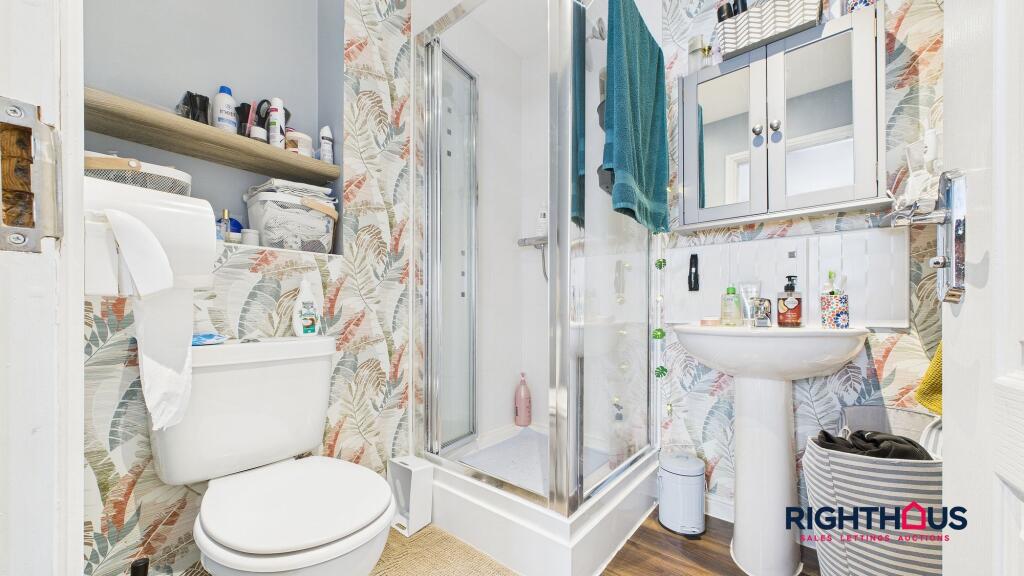 En Suite Shower Room