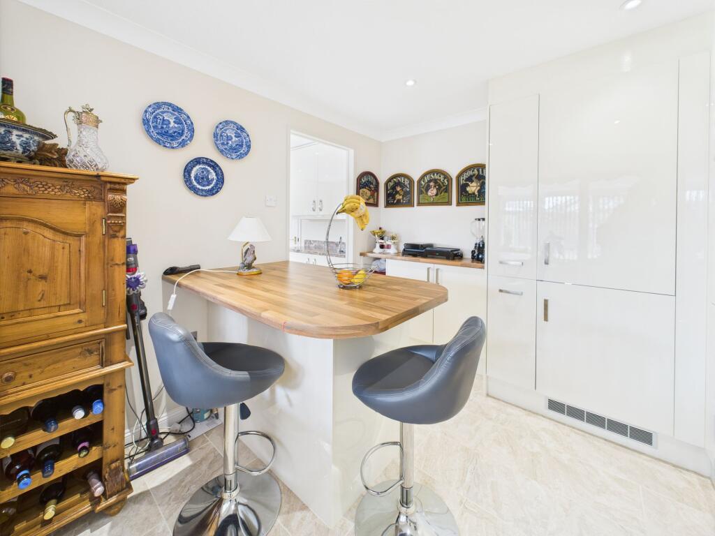 Breakfast Room