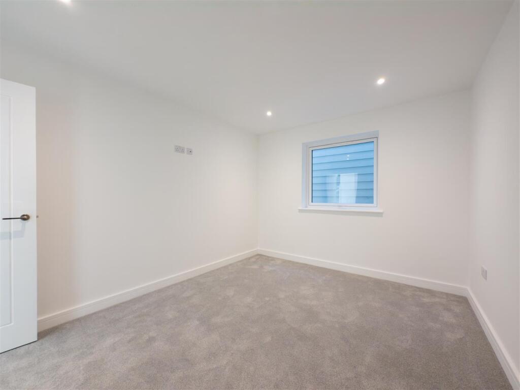 Snug/ Bedroom Five