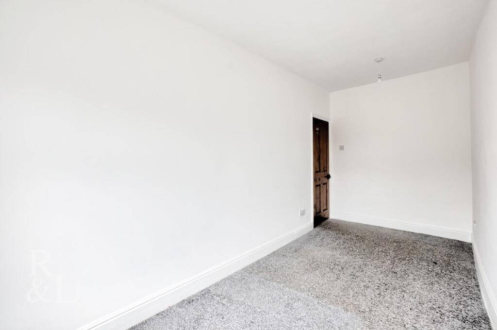 75 Lansdowne Road (14).jpg