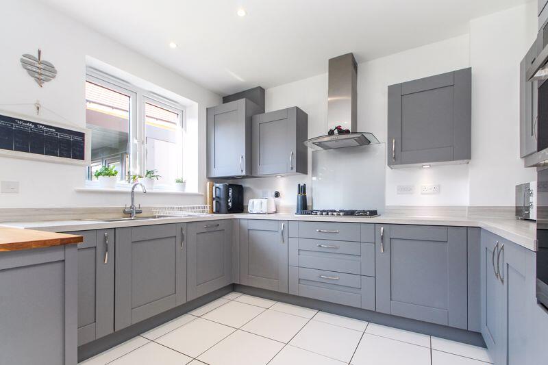 Kitchen/Diner/Family (3)