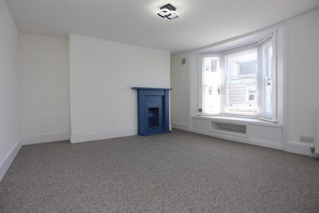 24 Margaret Street (13).JPG