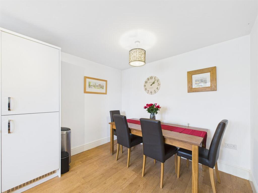 Kitchen/Dining