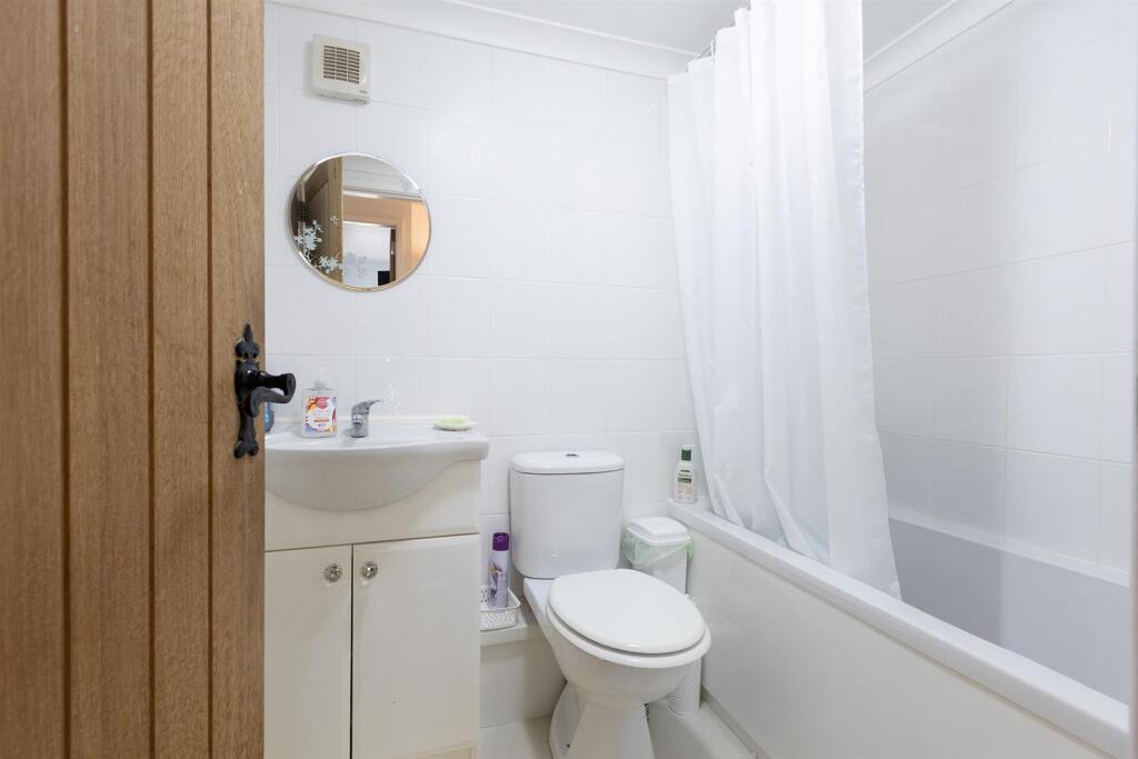 7 Spring Road, Barnacle (6).jpg