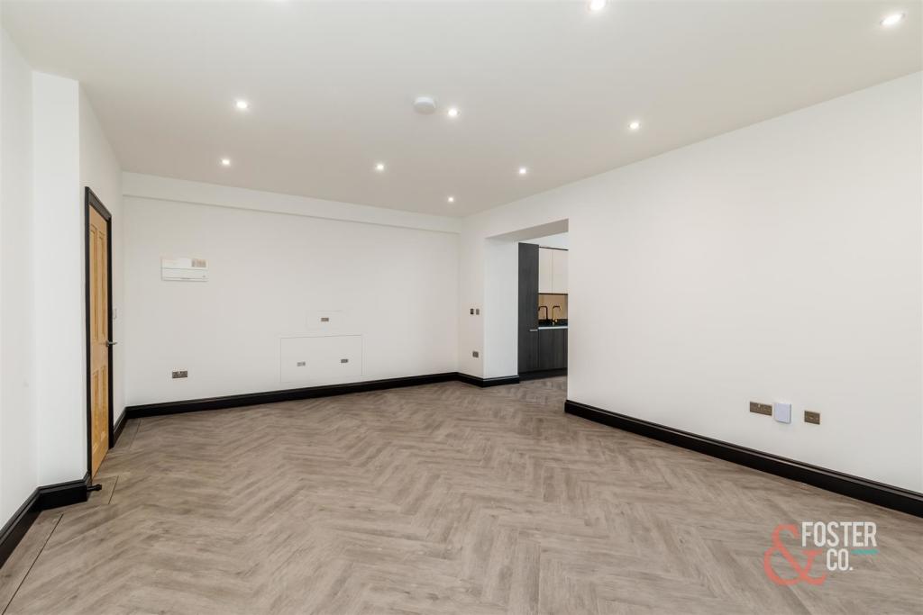 Dyke Road, 218, Flat 2-6.JPG