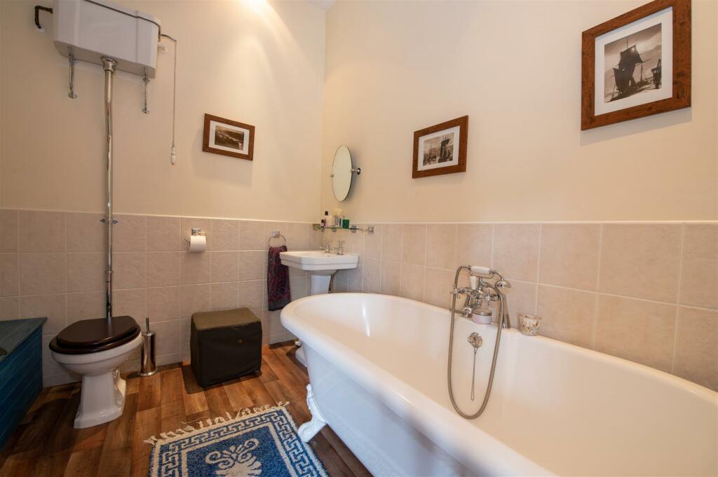 Grange Farm House - internal-7.JPG