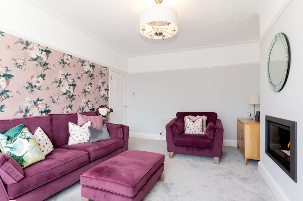 LOUNGE KITCHEN AND DINING ROOM