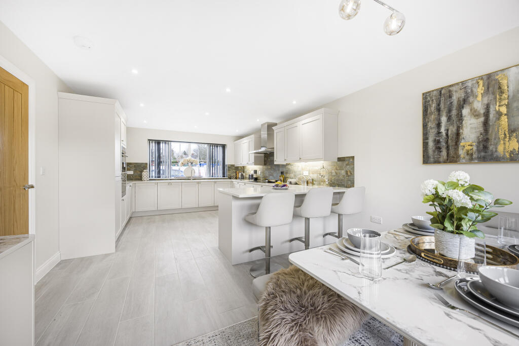 Dining kitchen example