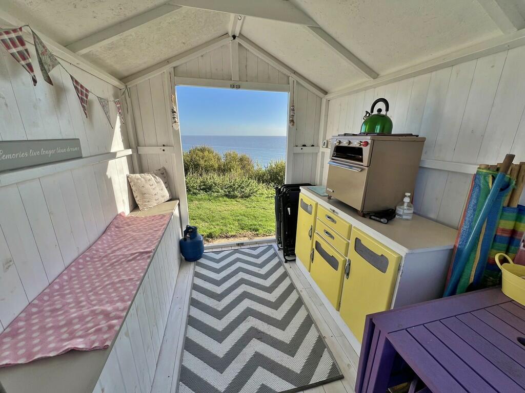 Photo 18-10-2024,...