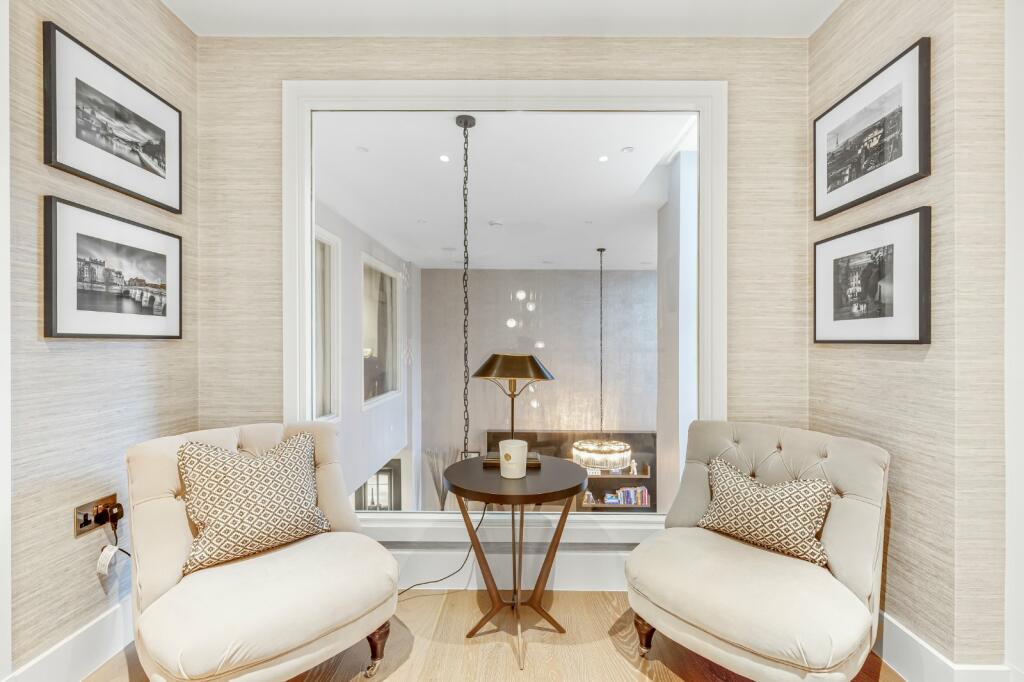 Sitting Area