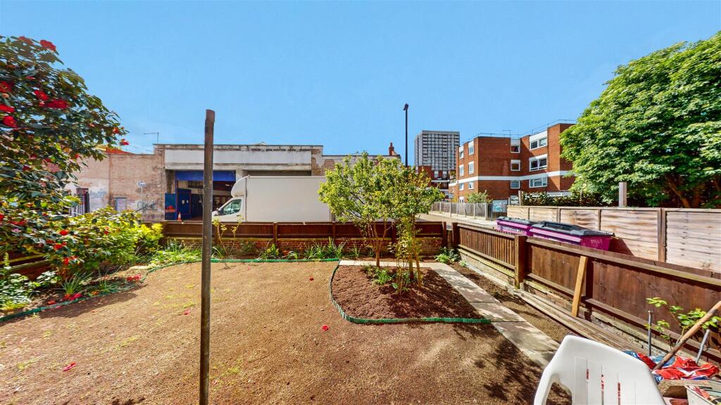 Flat 42, Thornaby House - 6SazlaMdoBKwlits67Vl.jpg