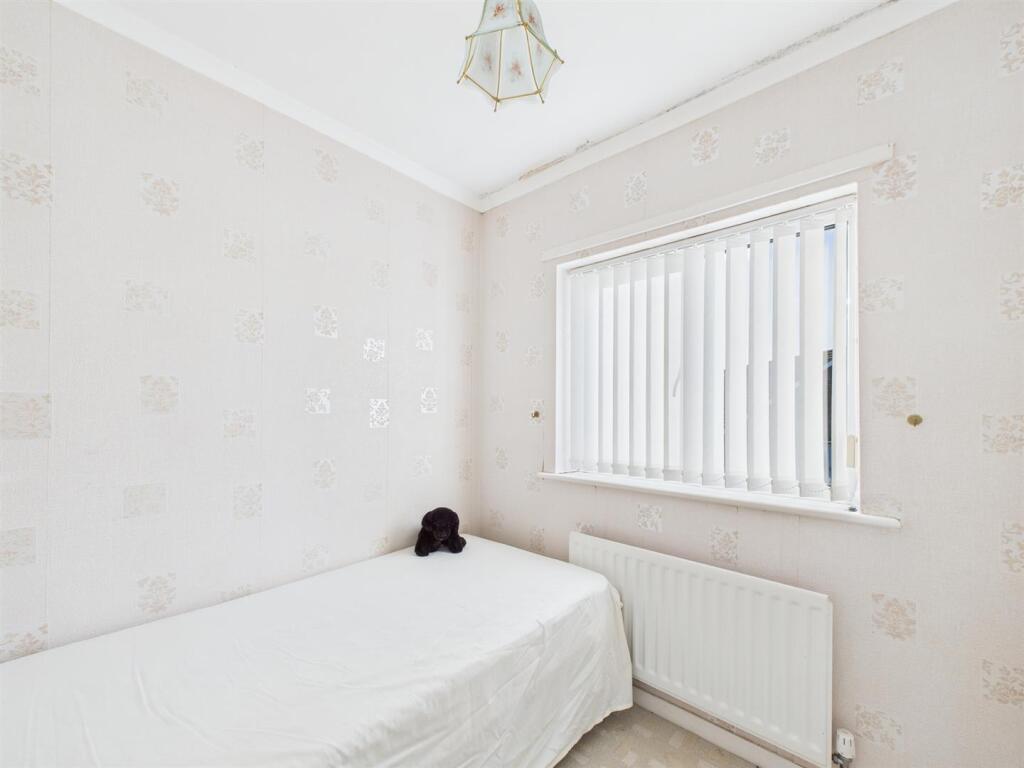 bed 3.jpg