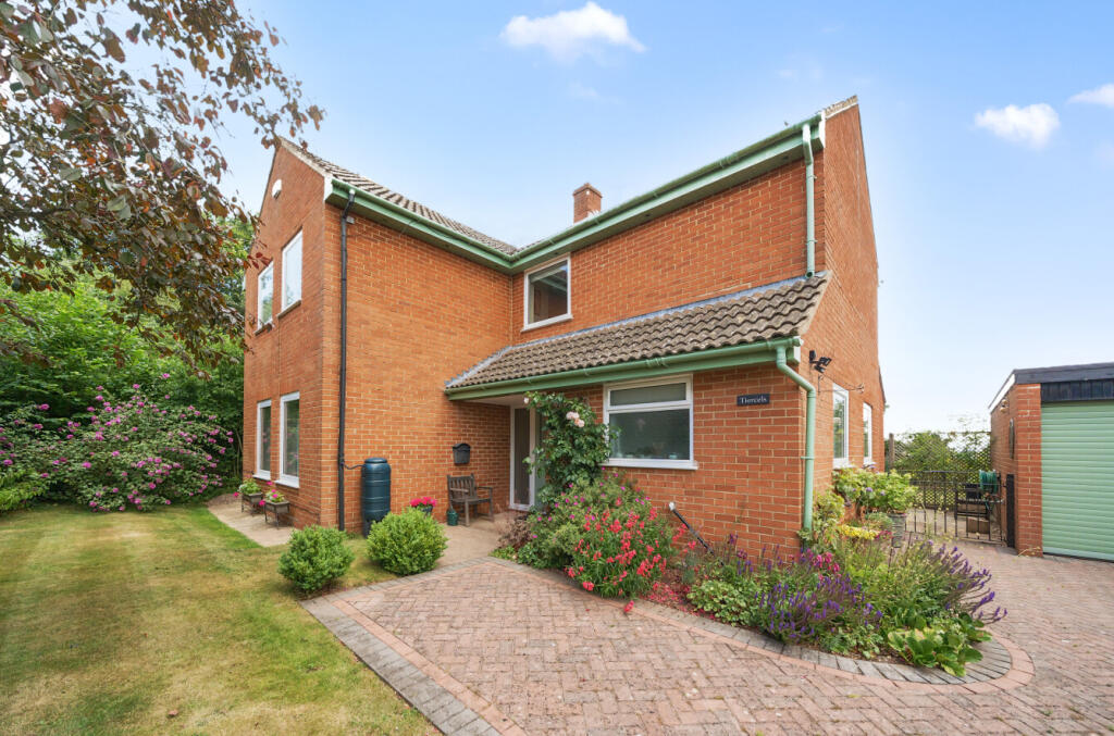 1310114-4-685996a...