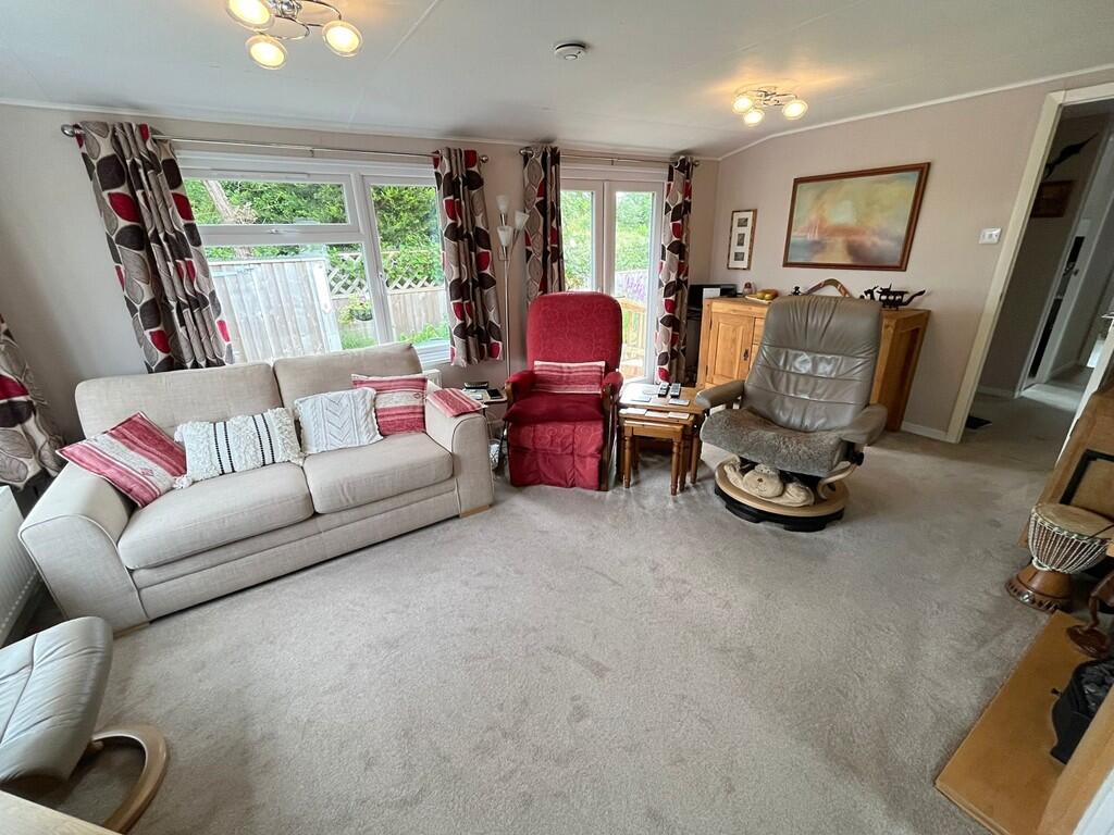 Lounge from kitch...